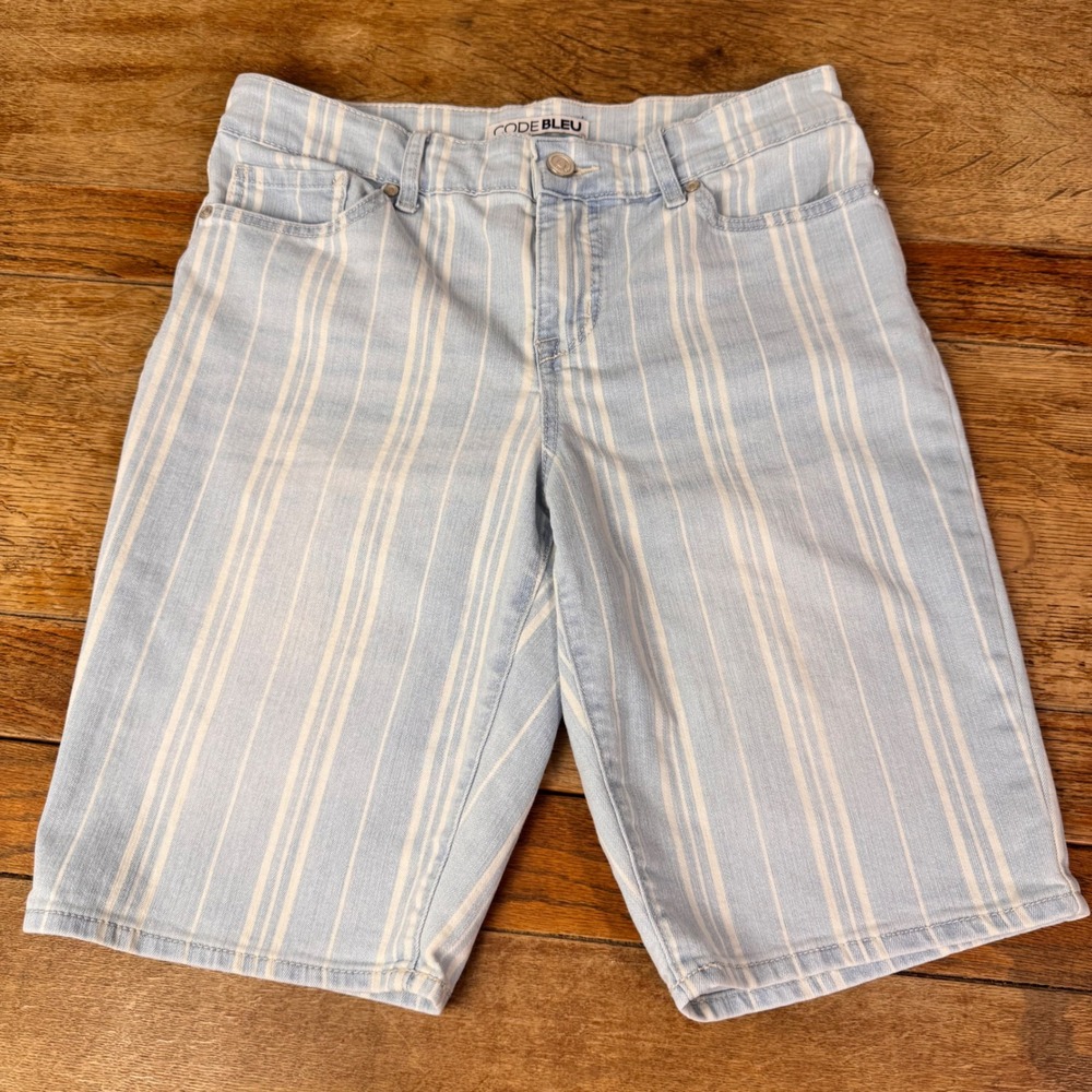 Code Bleu Chelsea Bermuda Shorts Women 6 Blue White Striped Stretch Denim Casual